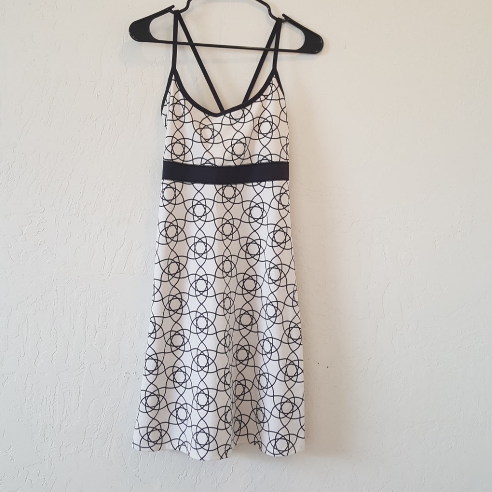 Cute strappy black and white dress.